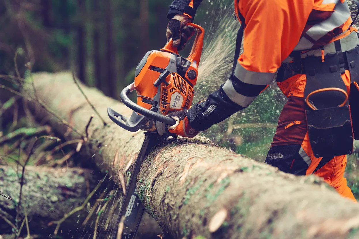 Αλυσοπρίονο Husqvarna 564XP με λάμα και αλυσίδα 20" X-Tough Light - Image 2